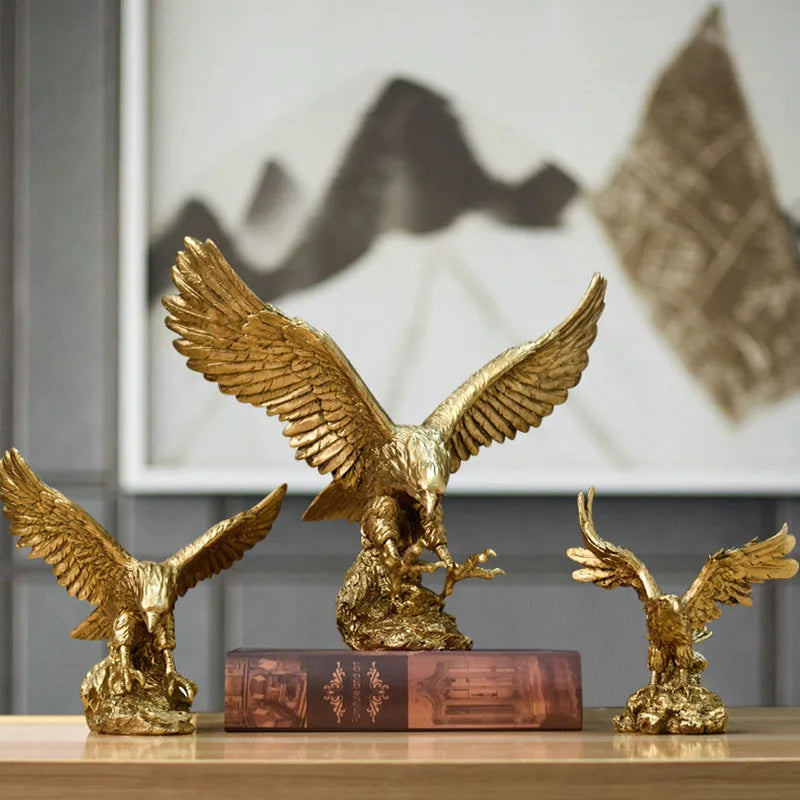 Escultura Águia Dourada - CasaZaki