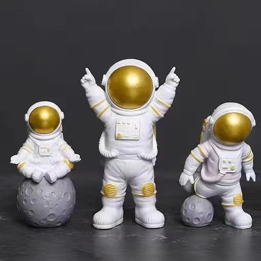 Estátua de Astronauta 4 Peças - CasaZaki