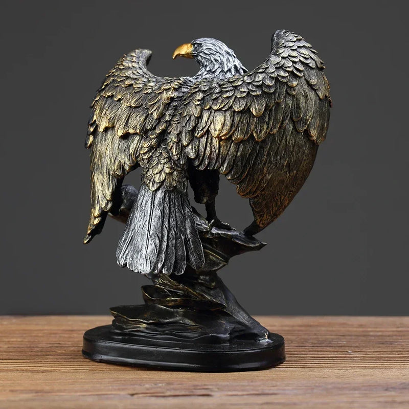Escultura Águia Nórdica - CasaZaki